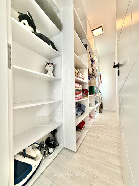 Domnesti, ansamblu case individuale P+1, curte 400 m, vezi video