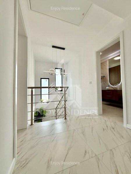 Domnesti, ansamblu case individuale P+1, curte 400 m, vezi video