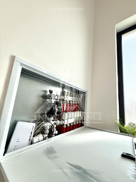 Domnesti, ansamblu case individuale P+1, curte 400 m, vezi video