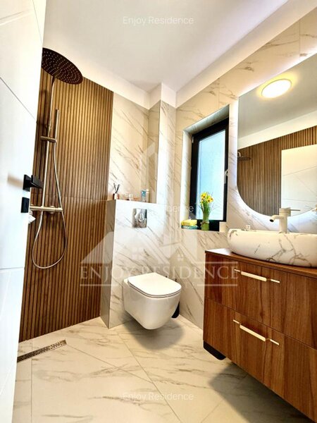 Domnesti, ansamblu case individuale P+1, curte 400 m, vezi video